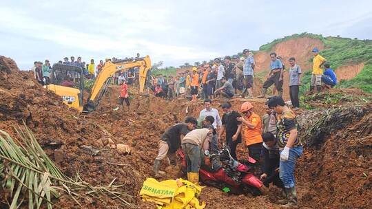 Überschwemmungen in Indonesien