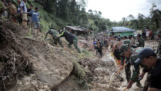 Überschwemmungen in Indonesien