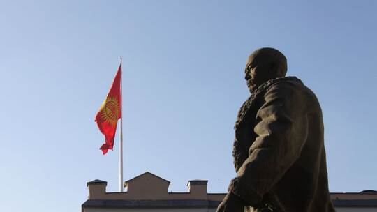 Vor den Wahlen in Kirgistan Vor den Wahlen in Kirgistan