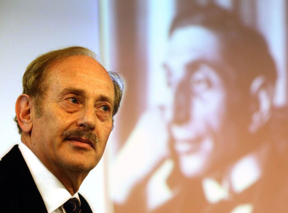 Michael Hulton, Erbe des Kunstsammlers Alfred Flechtheim