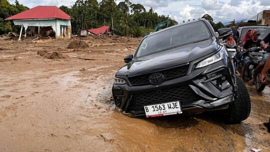 Überschwemmungen in Indonesien