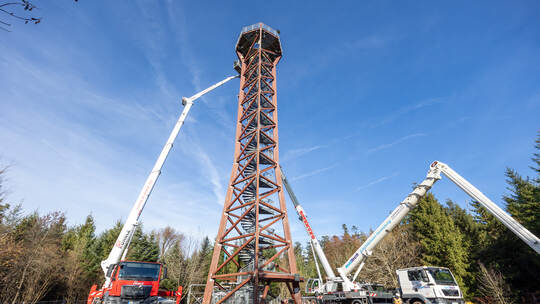 Demontage Hohe Warte