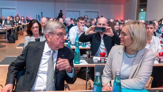 Mitgliederversammlung des Deutschen Olympischen Sportbundes Mitgliederversammlung des Deutschen Olympischen Sportbundes