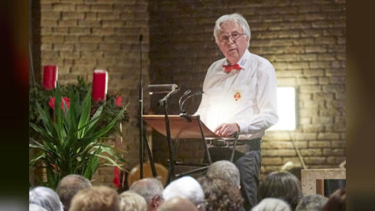 In der Stadtkirche: Benefiz-Weihnachtskonzert zugunsten "Menschen in Not" Ungerer Werkchor, Südwestdeutsches Kammerorchester (Le