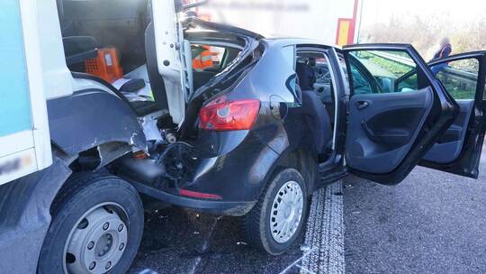 A81 nach Unfall mit mehreren Fahrzeugen gesperrt A81 nach Unfall mit mehreren Fahrzeugen gesperrt