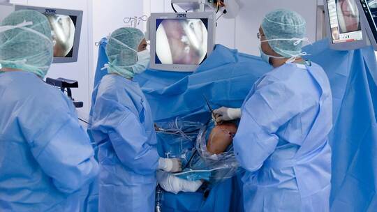 Gelenk-OP hier bei der RKH in Markgröningen: In Neuenbürg waren solche Behandlungen lange Jahre lang die Stütze, nun gehen die Z