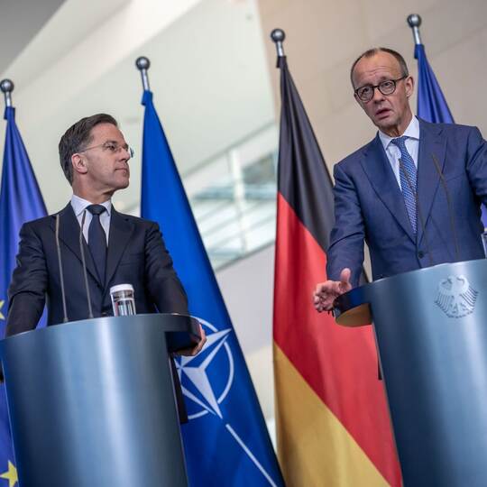 Kanzler Merz trifft Nato-Generalsekretär Rutte