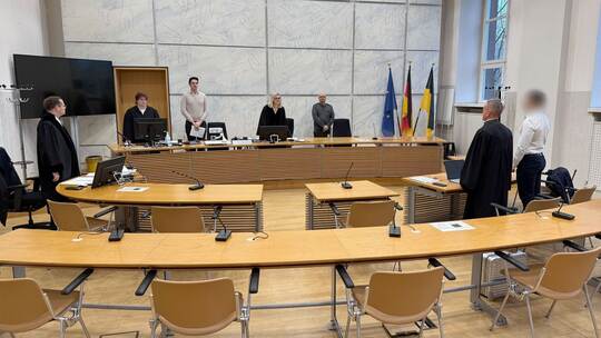 Verfahren gegen Polizisten wegen Verfolgung Unschuldiger Verfahren gegen Polizisten wegen Verfolgung Unschuldiger