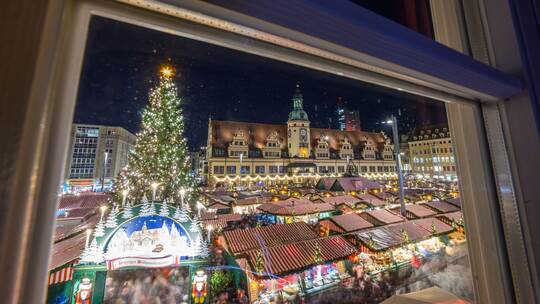 Leipziger Weihnachtsmarkt öffnet Leipziger Weihnachtsmarkt öffnet