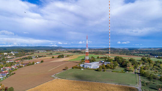 Wahrzeichen mit Zukunftsfrage: Noch ist offen, ob die Stadt das Senderareal übernehmend wird. Meyer Sender Anlage Mühlacker