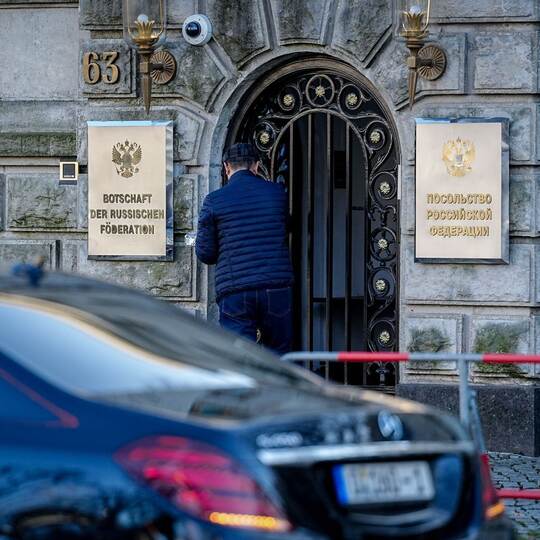 Bundesregierung bestellt russischen Botschafter ein