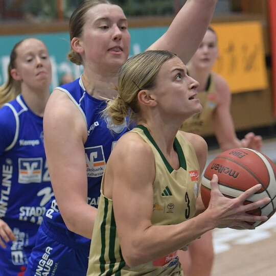 Zu Hause gewann Keltern (vorn Alexandra Wilke) gegen Marburg – nun geht es zu den Hessinnen. Michael Ripberger