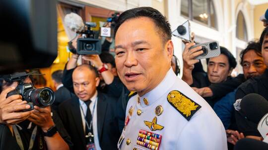 Thailands Ministerpräsident Charnvirakul Thailands Ministerpräsident Charnvirakul