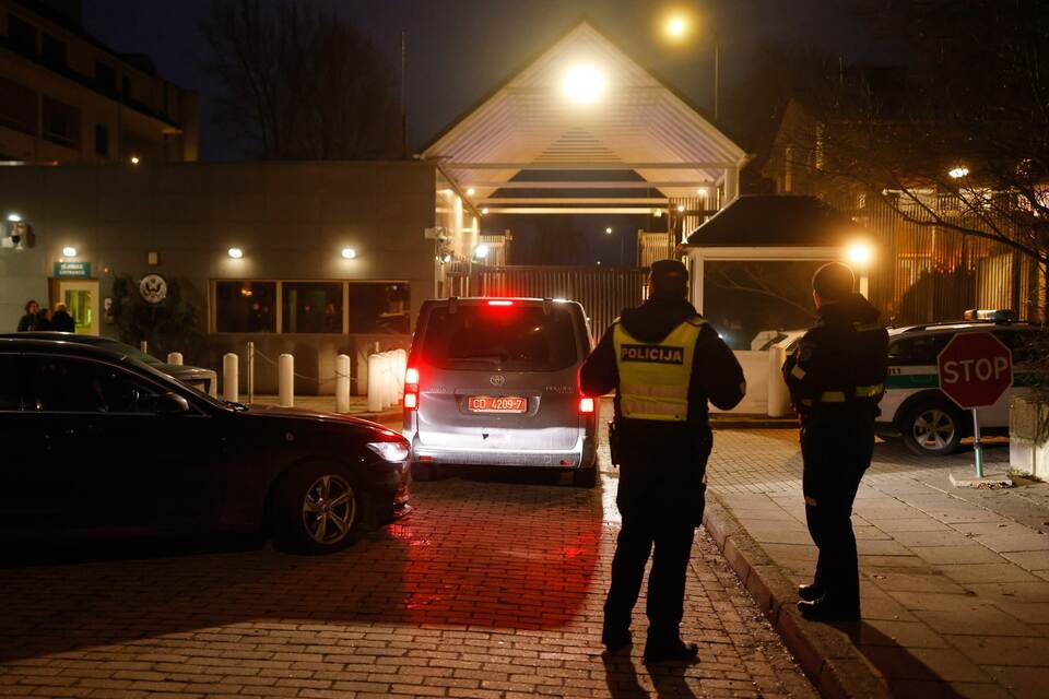 Belarus lässt 123 politische Gefangene frei Belarus lässt 123 politische Gefangene frei