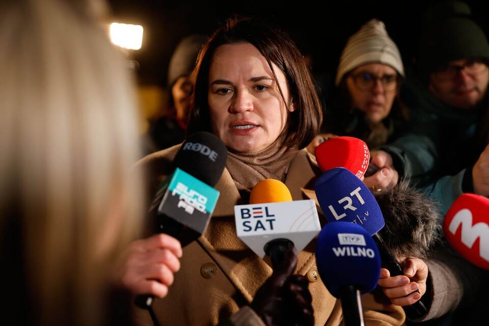 Belarus lässt 123 politische Gefangene frei Belarus lässt 123 politische Gefangene frei