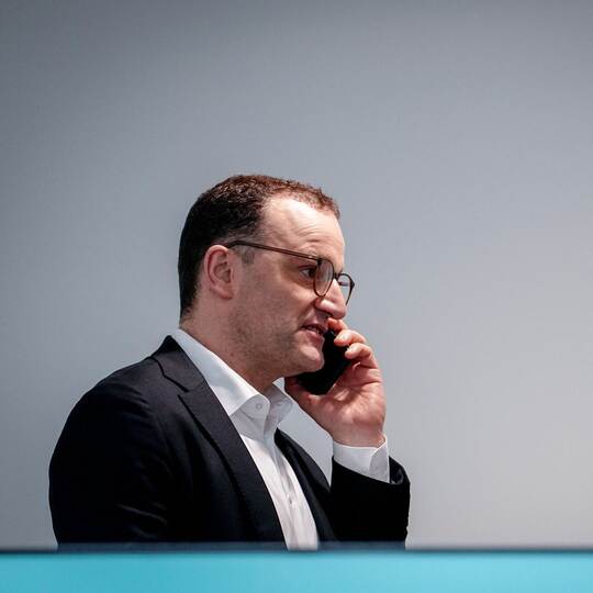 Gremiensitzungen und Statements der Bundesparteien