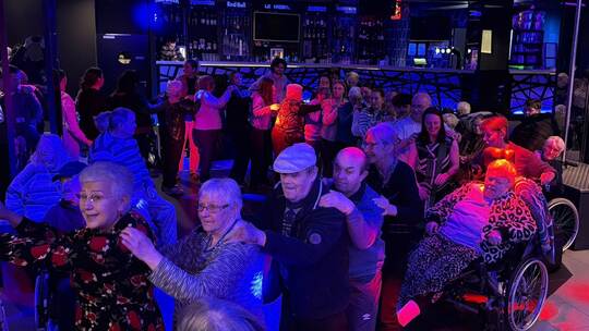 Vom Altenheim auf den Dancefloor