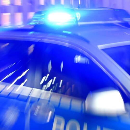 Balkon durch Böller in Brand gesetzt Balkon durch Böller in Brand gesetzt