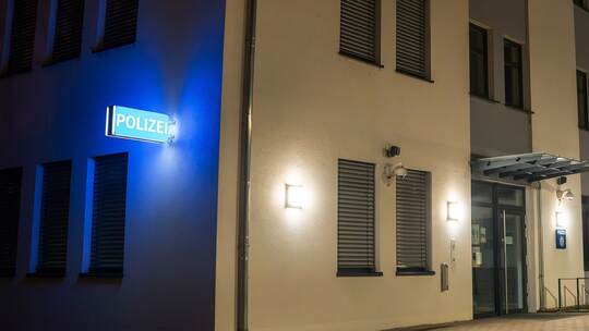 Fünf Festnahmen wegen Anschlagsplan auf Weihnachtsmarkt Fünf Festnahmen wegen Anschlagsplan auf Weihnachtsmarkt