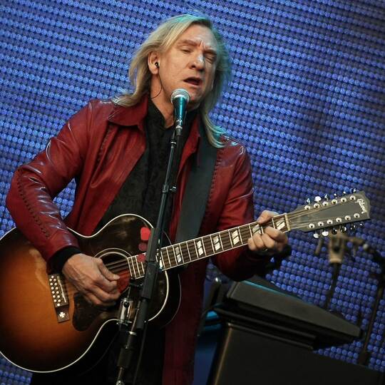 Eagles-Musiker Joe Walsh versteigert Hunderte Gitarren