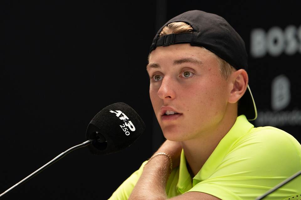 Justin Engel Justin Engel