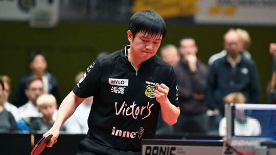 Werder Bremen - 1. FC Saarbrücken Werder Bremen - 1. FC Saarbrücken