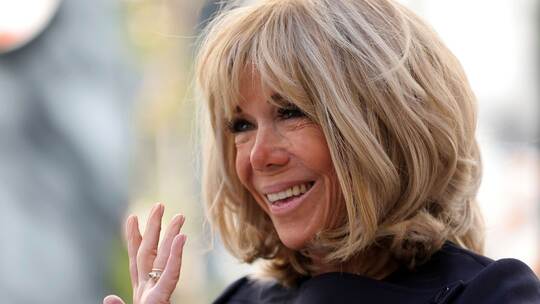Brigitte Macron entschuldigt sich nach beleidigenden Worten Brigitte Macron entschuldigt sich nach beleidigenden Worten