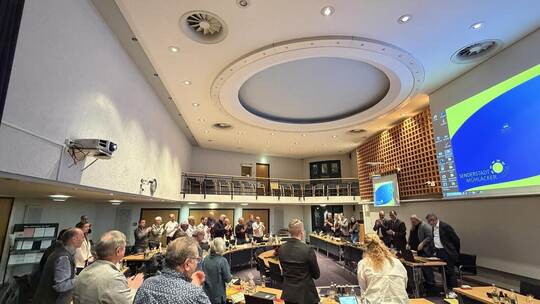 Nach der letzten Gemeinderatssitzung als Mühlacker Verwaltungschef gibt es für den scheidenden Oberbürgermeister der Senderstadt