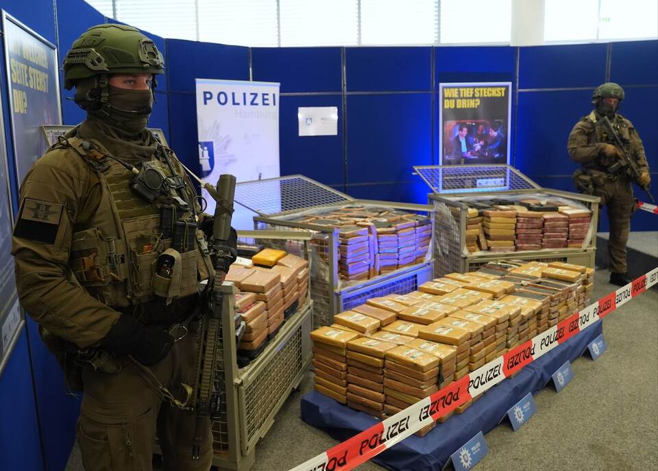 Mehr als zwei Tonnen Kokain sichergestellt