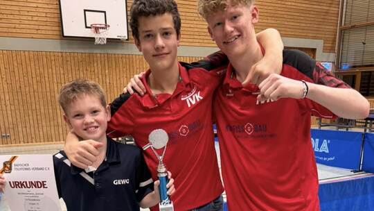 Der Nachwuchs des TV Kieselbronn sicherte sich in zwei Altersklassen den Bezirkspokal: Joshua von Wobeser, Ben Rosenow und Mika-