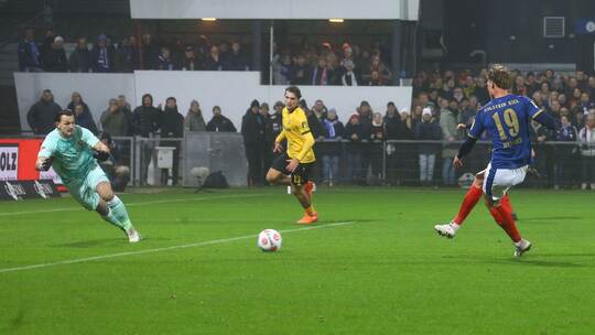 Holstein Kiel - Dynamo Dresden