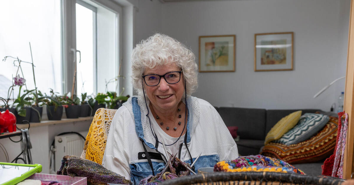 “Priceless”: How a 68-year-old from Grunbach crochets dragons, gnomes ...