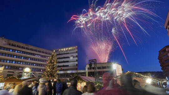 Feuerwerk auf dem Weihnachtsmarkt