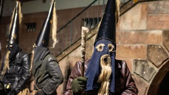 Belzemärtel ziehen um die Häuser