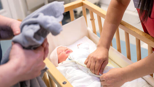 Neues Modellprojekt zur Gewinnung von Pflegekräften und Hebammen