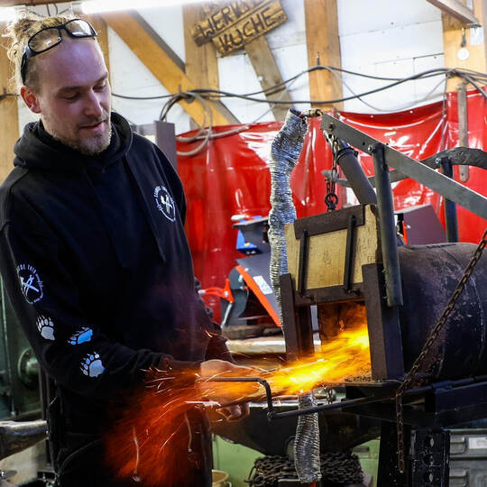Reportage Schmiede TATA