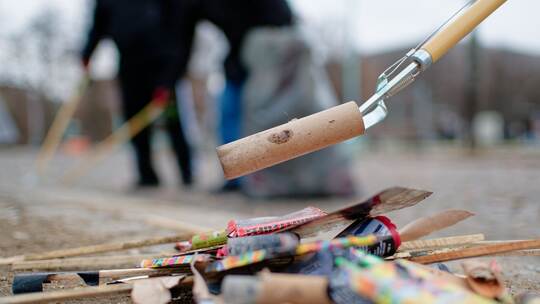 Traditioneller Neujahrsputz muslimischer Jugendlicher