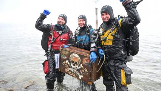 Traditionelles Dreikönigstauchen in Überlingen
