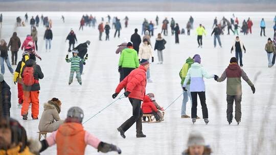 Gefrorene Gewässer - Gnadensee