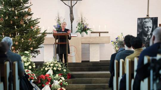 Trauerfeier für Schauspieler Rolf Becker