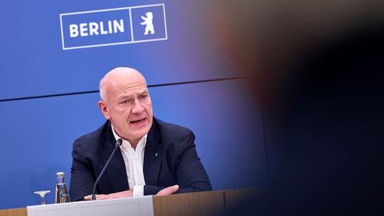 Pressekonferenz des Krisenstabs nach dem Stromausfall in Berlin