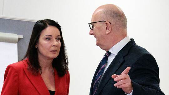 Ministerpräsident Woidke und Gesundheitsministerin Müller