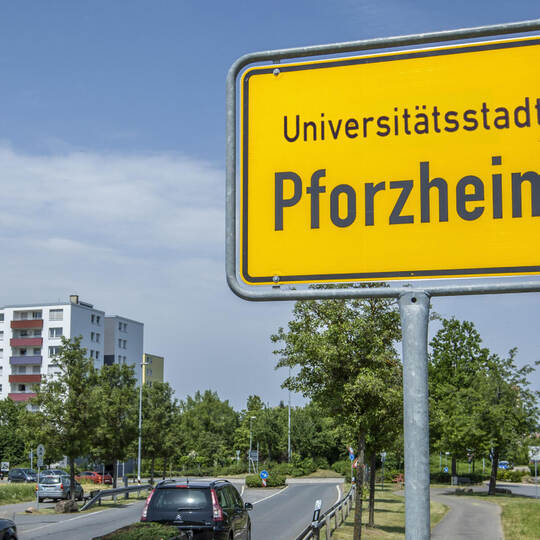 Ortsschild Huchenfeld Stadt Pforzheim