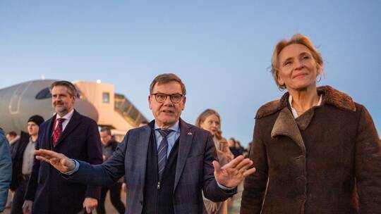 Außenminister Wadephul fliegt in die USA - Zwischenstopp Island