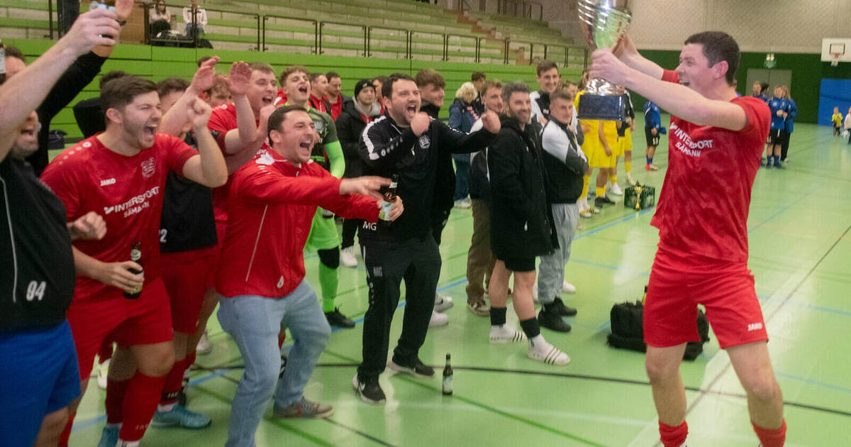 Zum ersten Mal seit über 20 Jahren das Hallenstadtturnier gewonnen: TSV ...