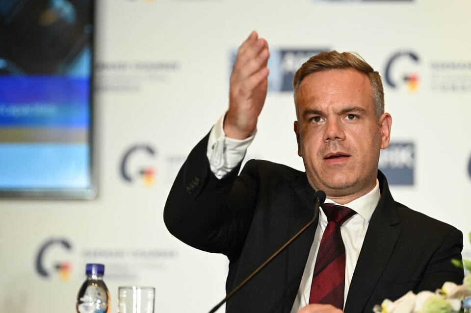 AHK-Vertreter Maximilian Butek AHK-Vertreter Maximilian Butek