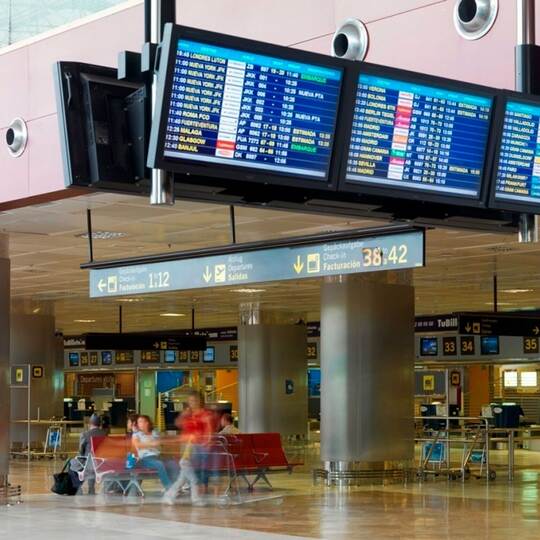 Tourist will mit toter Frau ins Flugzeug