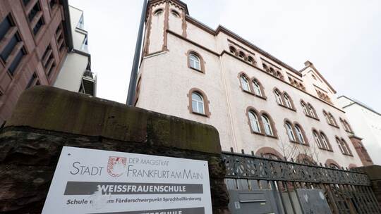 Suche nach achtjährigem Jungen in Frankfurt