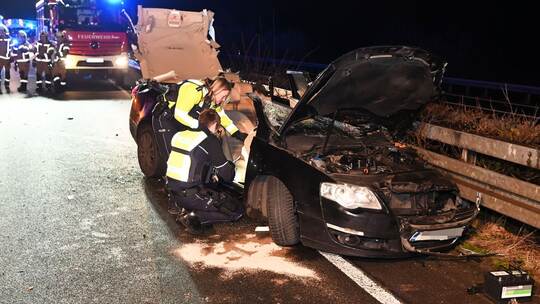 A43 nach schwerem Unfall gesperrt