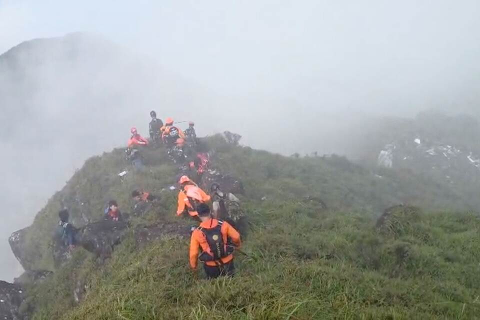 Flugzeugcrash in Indonesien